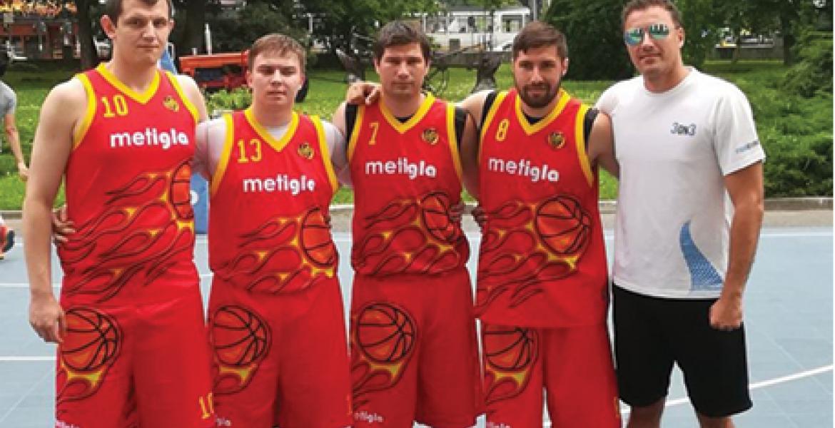 somersault effect pawn Echipa masculină de baschet „3×3” a Universităţii „Petrol-Gaze” din Ploieşti  calificată la Campionatele Europene Universitare - Split(Croaţia) |  Universitatea Petrol - Gaze din Ploieşti